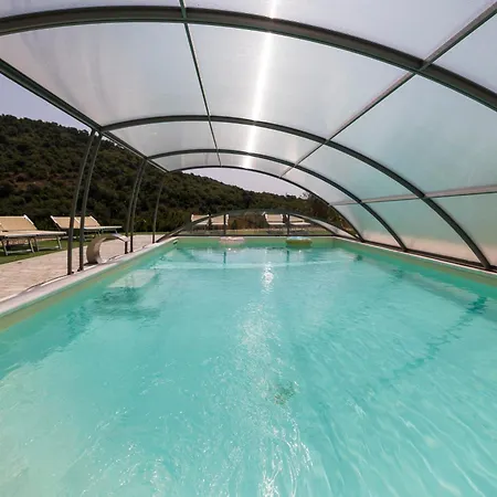 招待所 Terre Del Mandrolisai 3*
