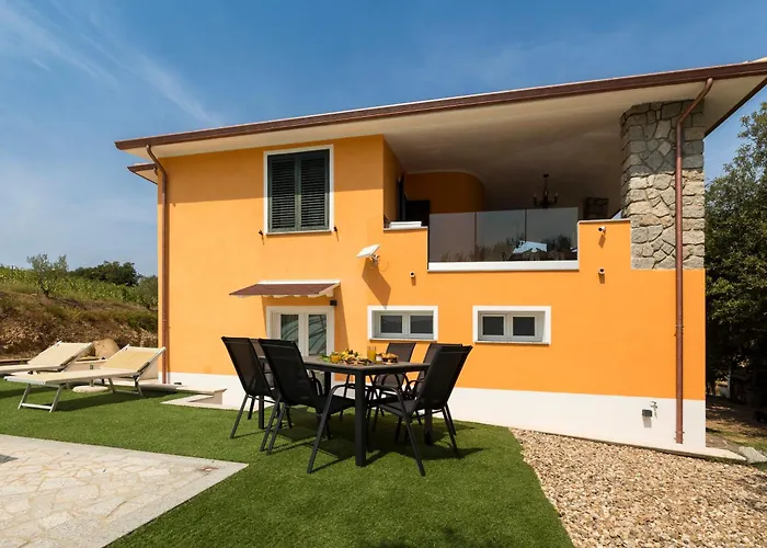 Konukevi Terre Del Mandrolisai